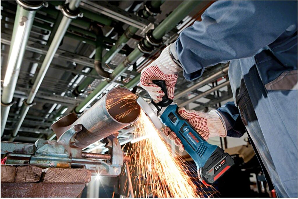 Wir vergleichen die besten Bosch Professional Winkelschleifer, um Ihnen bei der Auswahl des richtigen Modells zu helfen.