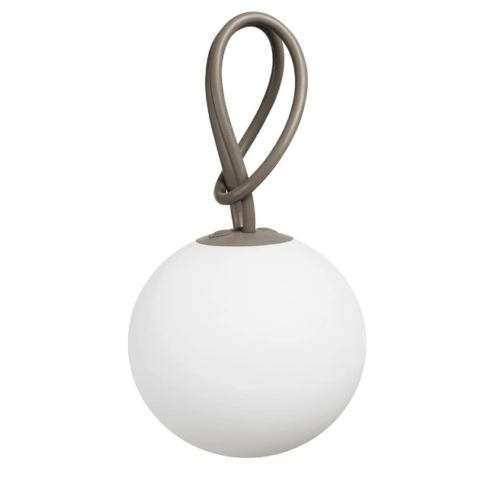 Weiße LED Fatboy® Bolleke Taupe auf weißen Untergrund