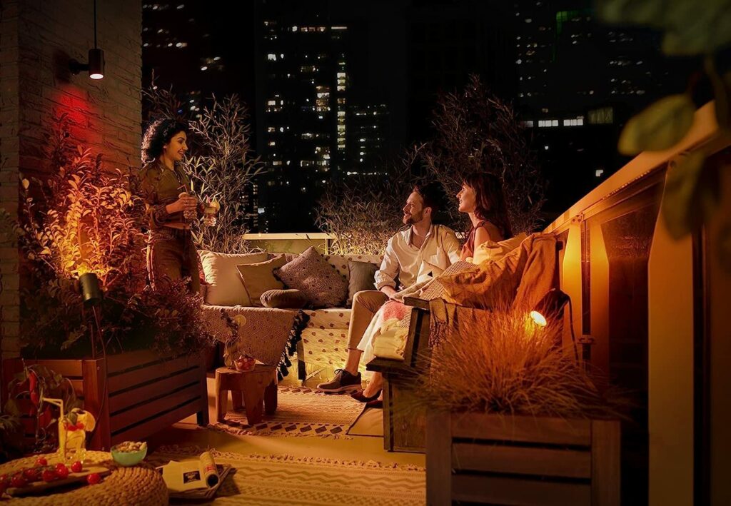 Philips Hue White & Color Ambiance Lily Gartenstrahler