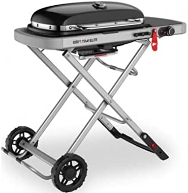 WEBER Gasgrill Traveler auf weißem Untergrund
